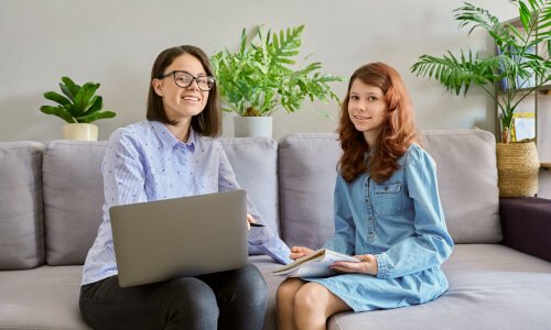 7 Practical Ways to Speak English Fluently Without Hesitation